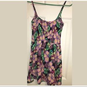 Love by chelsey Sz Kids L